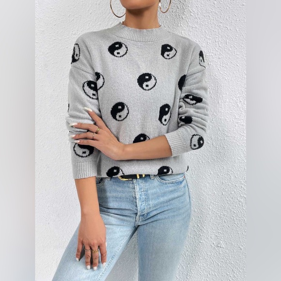 Minimalist Patterned Drop Shoulder Sweater